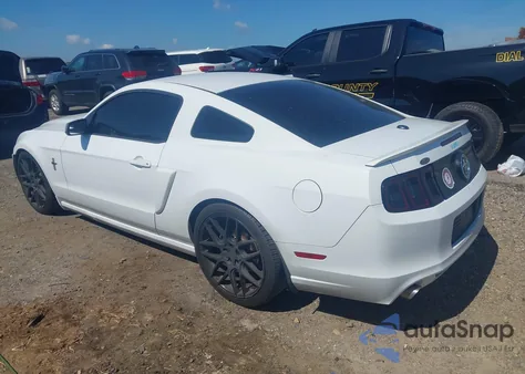 2014 Ford Mustang V6 Premium from USA, damaged, VIN 1ZVBP8AM4E5282462